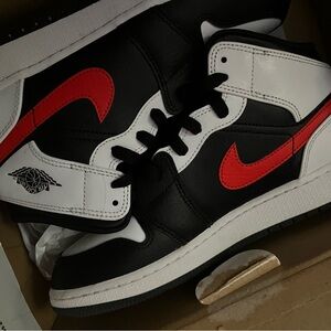 Nike Women's Sneakers Black Red White